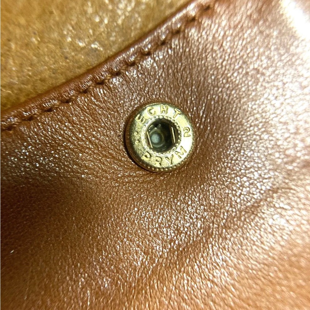 VINTAGE GUCCI LOGO EMBOSSED SOFT LEATHER WALLET - Picture 12 of 16